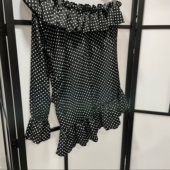 𝅺nwot [12] SAINT GENIES One-Shoulder Black & White Polka Dot Ruffle Mini Dress - Picture 2 of 6